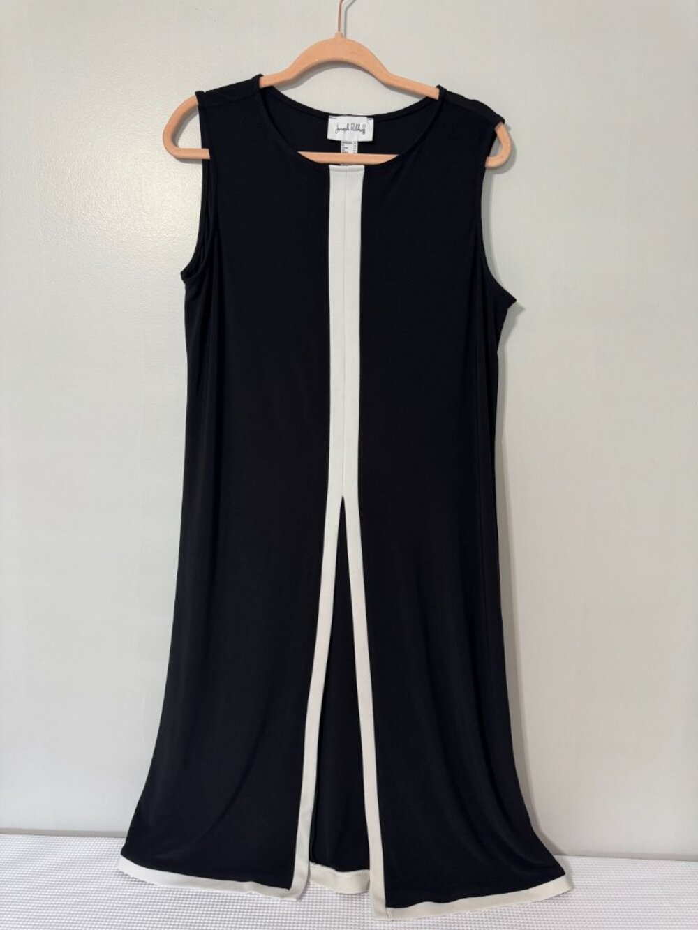 JOSEPH RIBKOFF Black/Vanilla Sleeveless Color Block Tunic - Picture 3 of 8